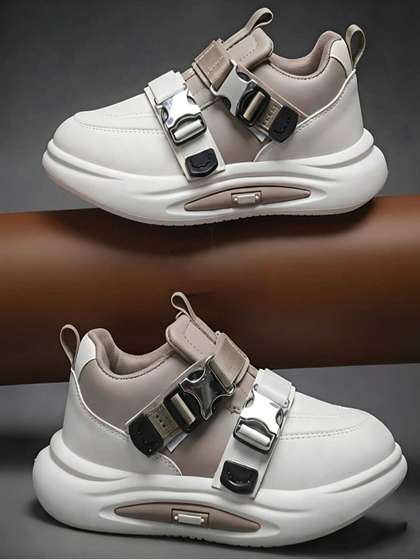 Crazyly Boys
                        Colourblocked Sneakers