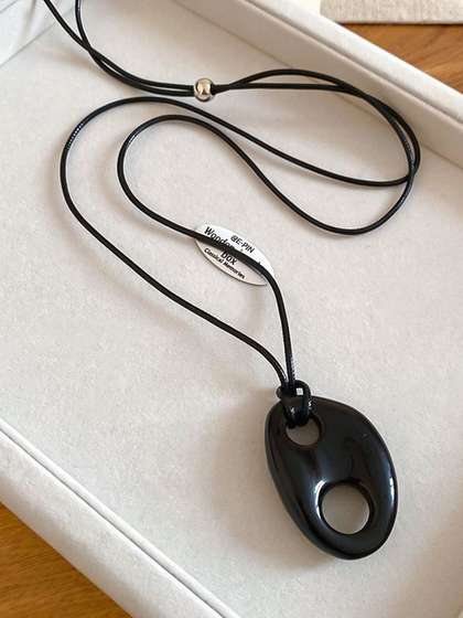 Lara Karen Necklace