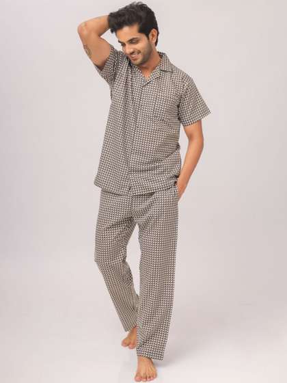 House of Comfort
                        Unisex Printed Night suit