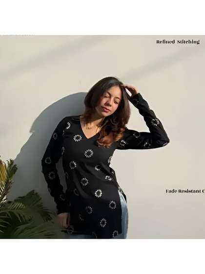 SAICHA Floral
                        Printed V-Neck Kurti