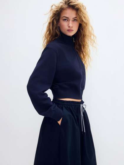 H&M Cropped
                        Zip-Through Sweatshirt