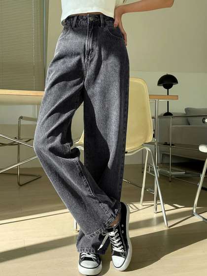 KASHIANXSTYLE Women
                        Comfort Boyfriend Fit High-Rise Light Fade
                        Stretchable Jeans