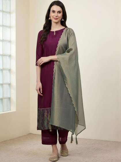 Indo Era Women Art
                          Silk Dupatta