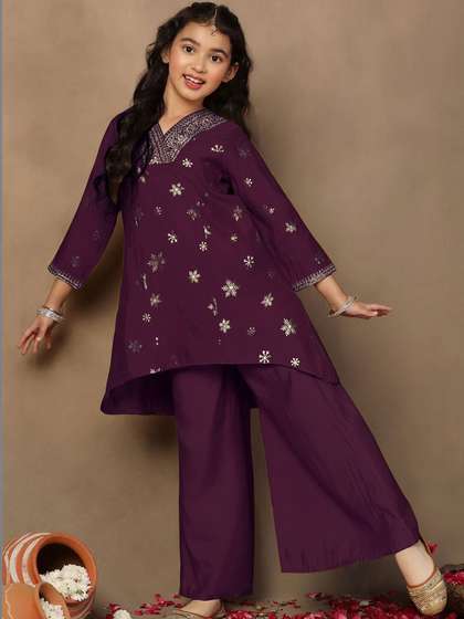 FASHION DREAM Girls
                    Ethnic Motifs Printed Regular Kurta with Palazzos