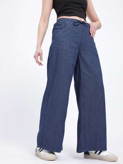 glitchez Men
                        Mid-Rise No Fade Stretchable Wide Leg Jeans