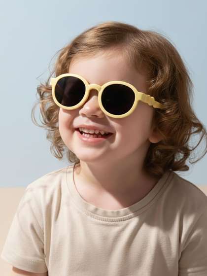 MiArcus Yellow Kids UV
                    Protection Printed Sunglasses