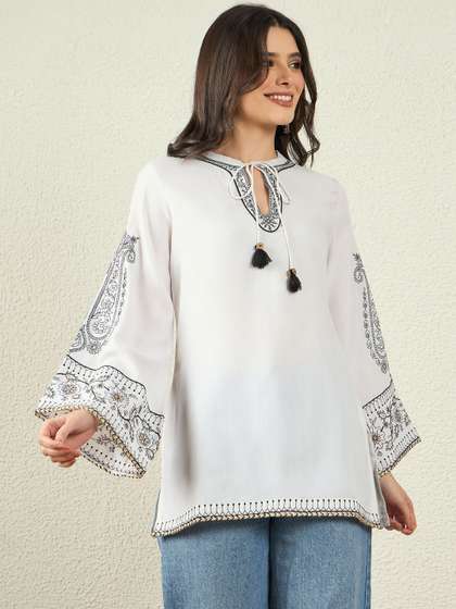 Anouk Ethnic Motifs
                        Embroidered Thread Work Chanderi Silk Thread
                        Work Kurti