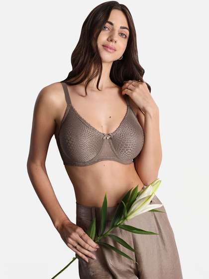 Wacoal Women
                          Non-padded Wired Full Cup Everyday Seamless
                          Lace Plus Size Bra