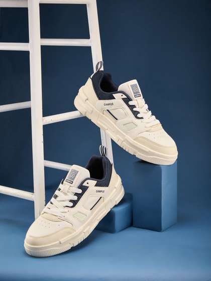 Campus STOMP Men
                          Colourblocked Sneakers