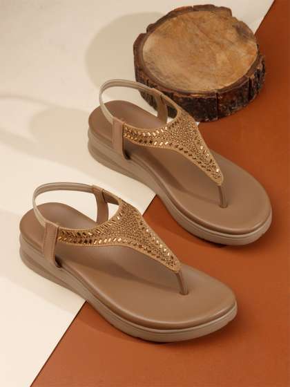 DressBerry
                          Embellished Wedge Sandals