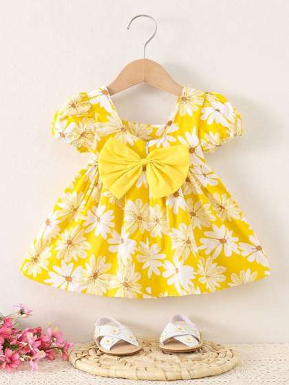 LULU & SKY Floral
                    Print Puff Sleeve A-Line Dress
