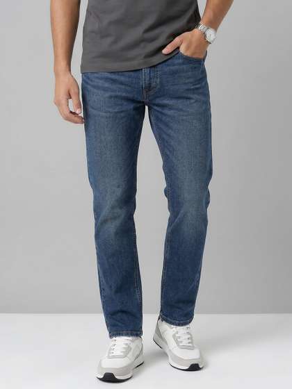 Levis Men 513 Straight Fit Jeans
