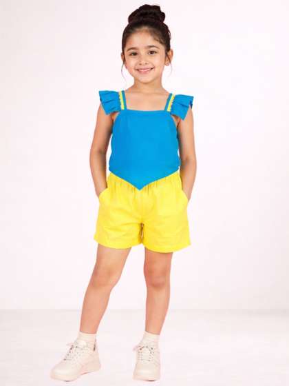 YK Girls Top with
                    Shorts