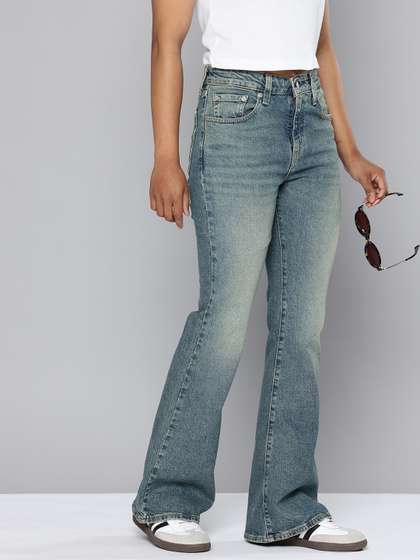 Levis Women 726
                        Flared Fit High-Rise Heavy Fade Stretchable
                        Jeans