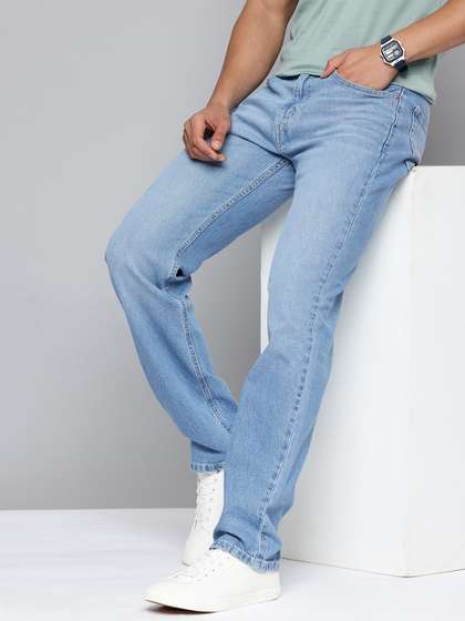 Levis Men 505 Straight Fit Jeans