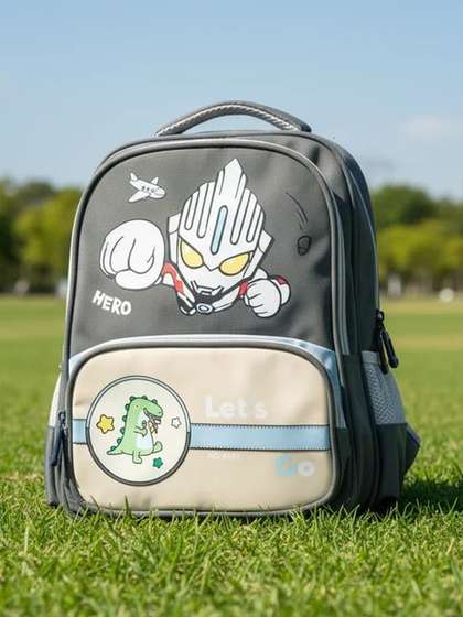 ZUZUVI Boys Graphic
                    Applique Colourblocked Backpack