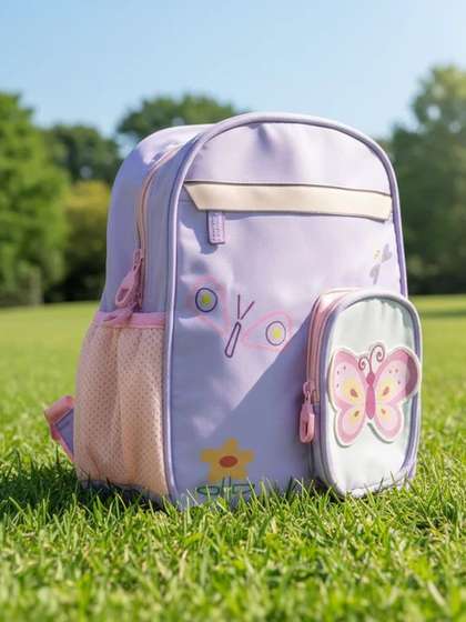 ZUZUVI Kids-Unisex
                    Colourblocked Backpack