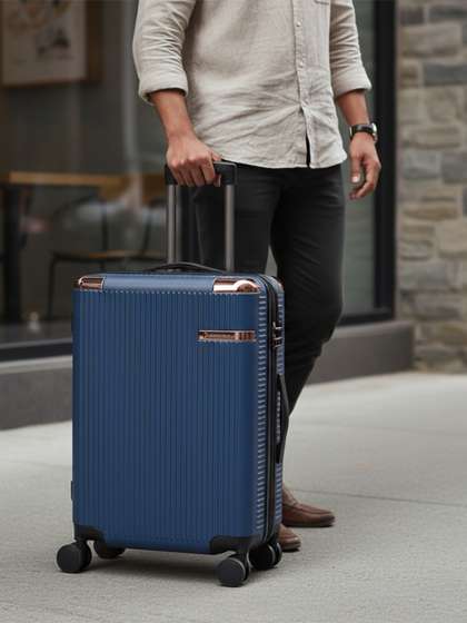LOUIS POLO SkyTrail
                        Textured Hard Sided Medium Trolley Suitcase -
                        Volume 78 L
