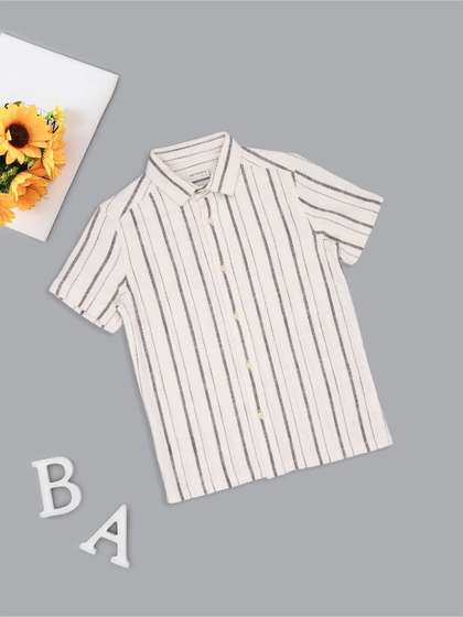 Pantaloons Junior Boys
                    Striped Spread Collar Short Sleeves Shirt