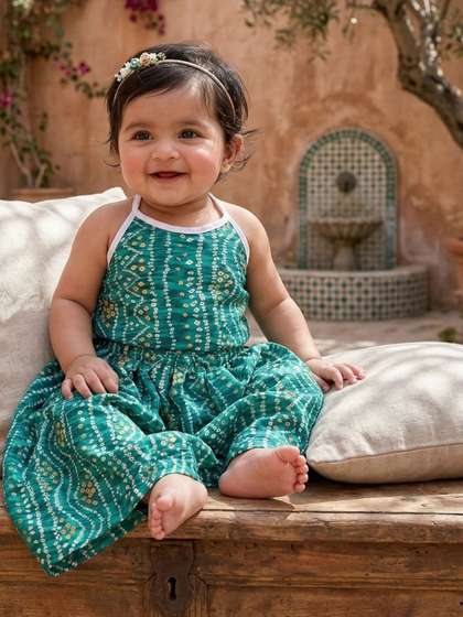 Sangria Girls Halter
                    Neck Flared Lehenga Choli