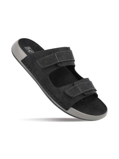 Walkaroo Men Comfort
                    Sandals