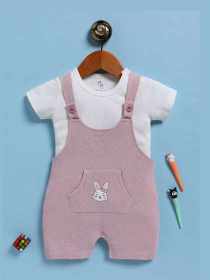 BABY GO Infant Girls
                    Printed Cotton Short Dungaree With T-Shirt