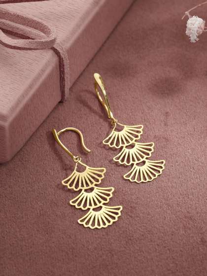 Malabar Gold &
                        Diamonds 14 KT Gold Earring - 1.59g