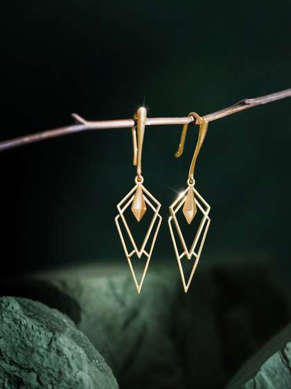 Malabar Gold &
                        Diamonds 14 KT Gold Earring - 1.32 g