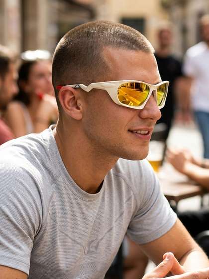 HASHTAG EYEWEAR
                        Unisex Green Lens & Rose Gold-Toned Sports
                        Sunglasses with