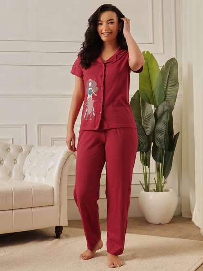 Clovia Women
                          Maroon Printed Night suit