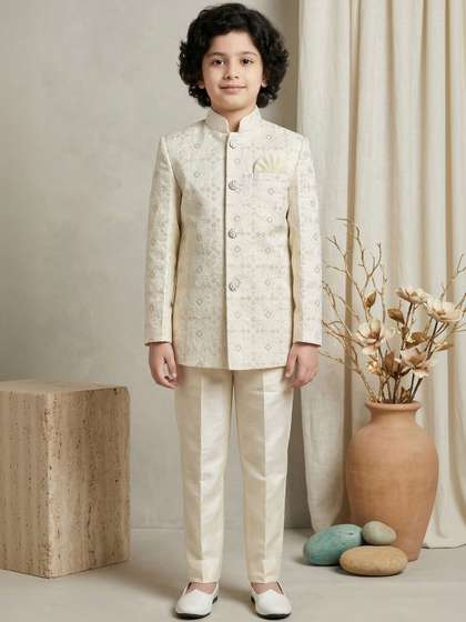 ahhaaaa Boys
                          Embroidered Mandarin Collar Sherwani