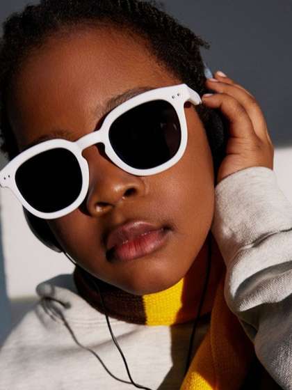 ZIKKU Unisex Kids Black
                    Sunglasses with