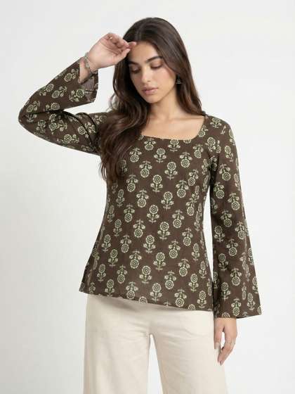 fusion by glitchez
                          Floral Printed Square Neck Pure Cotton Kurti