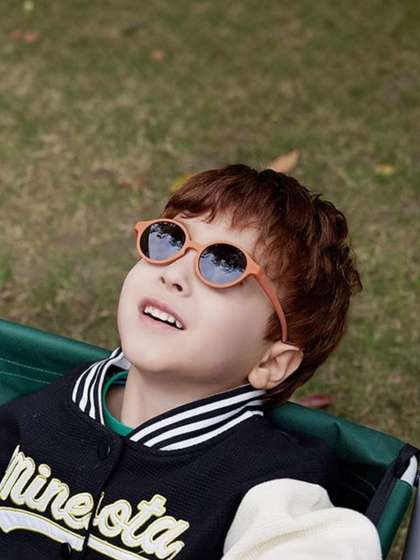 ZIKKU Unisex Kids Black
                    Sunglasses with