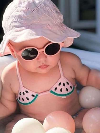 ZIKKU Unisex Kids
                      Black Sunglasses with
