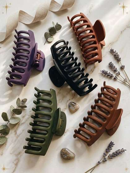 SH FSN Girls Set of 5
                    Embellished Hair Accessory Set