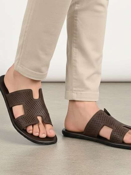 Mast & Harbour Men
                    Comfort Sandals
