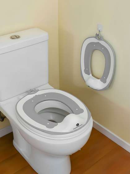 StarAndDaisy 3-In-1 Baby
                    Toilet Training Seat With Anti-Slip Pads &
                    Removable Pot