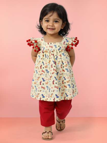 VASTRAMAY Girls Printed
                    Regular Kurti with Trousers