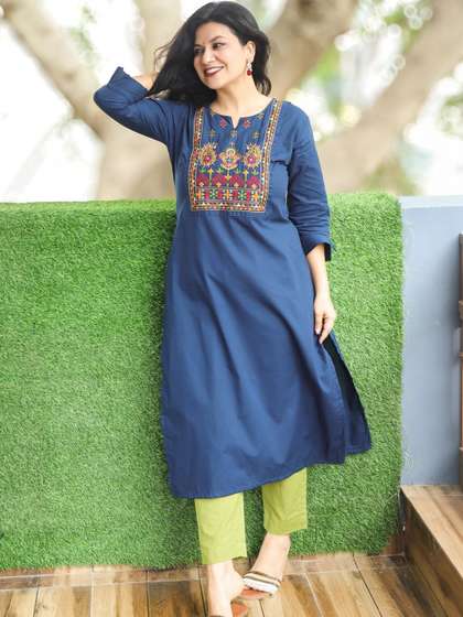 Desi Sandook V-Neck
                        Pure Cotton Blend Kurti