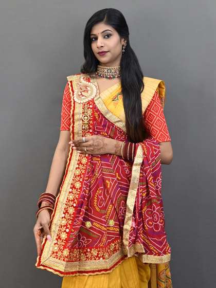 Ranisatiya creation
                        Bandhani Printed Gotta Patti Dupatta