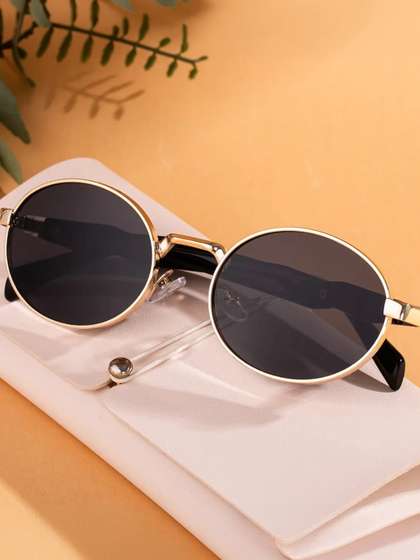 LEGEND EYEWEAR
                          Unisex Black Sunglasses with