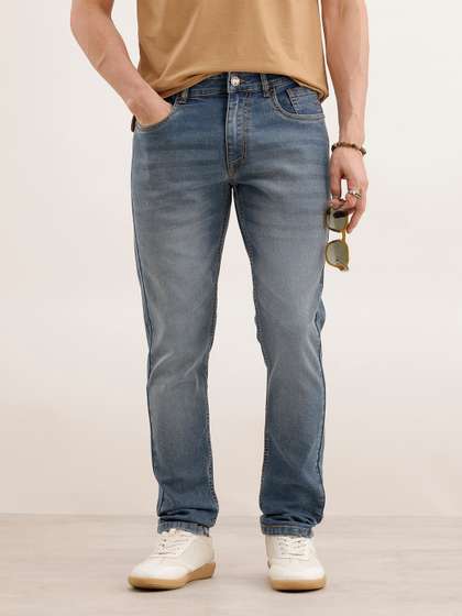 WROGN Men Slim Fit
                        Mid-Rise Heavy Fade Stretchable Jeans