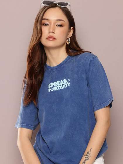 DILLINGER Women's
                        Acid Washed Oversized Puff Printed Tshirt