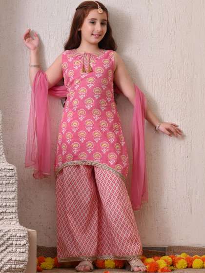 House of Pataudi Girls
                      Printed Pure Cotton Round Neck Kurta &
                      Palazzos With Dupatta