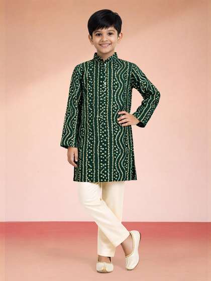 VASTRAMAY Boys Ethnic
                    Motifs Printed Regular Kurta with Pyjamas