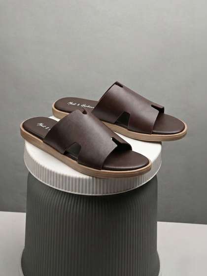 Mast & Harbour Men
                    Comfort Sandals