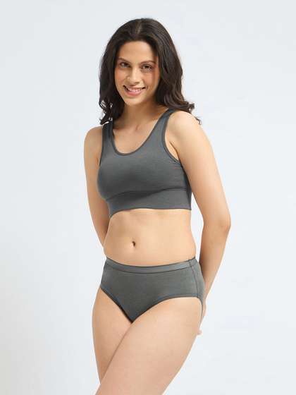 Wellbi Women Bamboo
                        Cotton 3X Softer No Odour Breathable
                        Anti-Bacterial Briefs