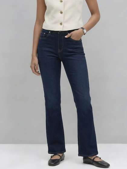 Levis Women 725
                      Bootcut High-Rise Light Fade Stretchable Jeans