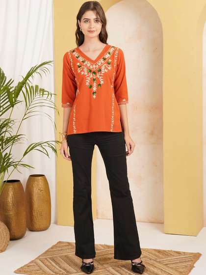 Ethic Glance
                        Embroidered V-Neck Pure Cotton Khadi Kurti